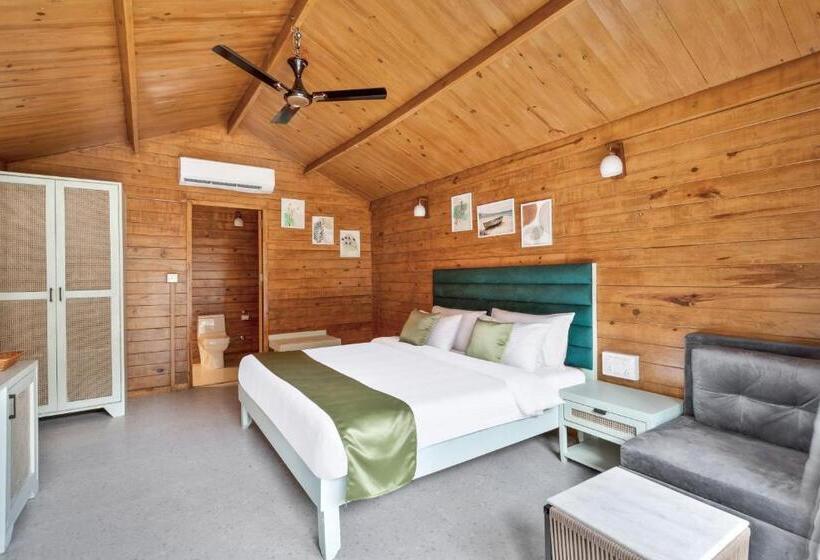 בית מלון כפרי Stone Wood Jungle Resort, Dandeli