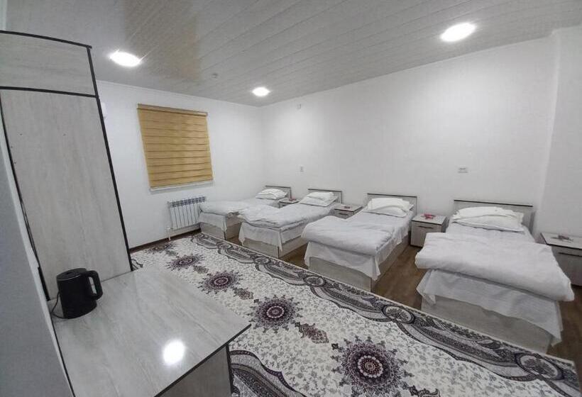 فندق Stork House