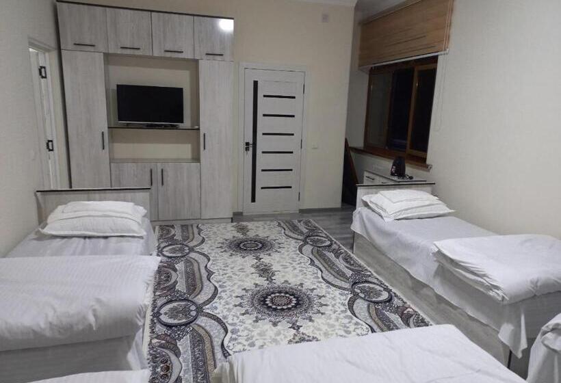 בית מלון כפרי Stork House