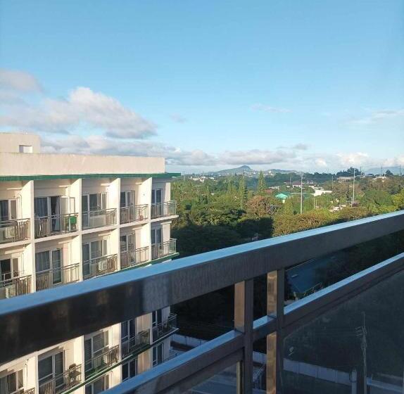 هتل Tagaytay Real Lifestyle Staycation