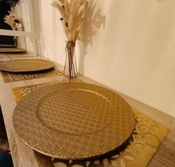 هتل Tagaytay Real Lifestyle Staycation