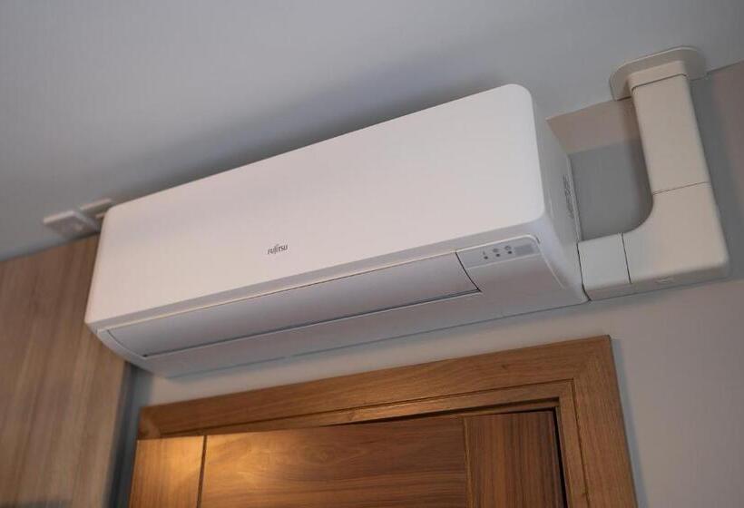 Отель The Hyde   At Dunning S Bar