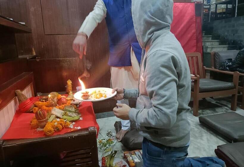 בית מלון כפרי The Lhonark Leisure