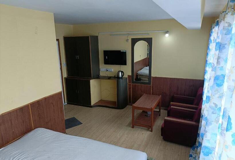 בית מלון כפרי The Lhonark Leisure