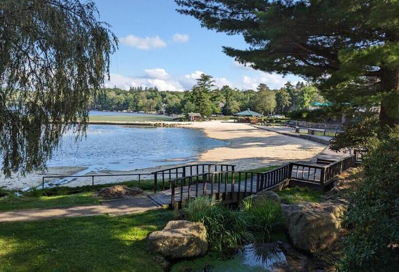 בית מלון כפרי The Lodge Luxury Resort At Lake Harmony