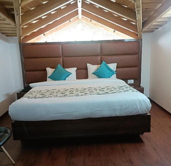 בית מלון כפרי Super Collection O Mall Road Nainital