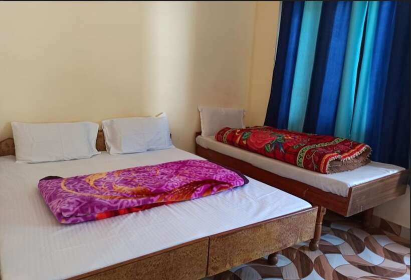 ホテル Vivek Palace And Restaurant, Barkot