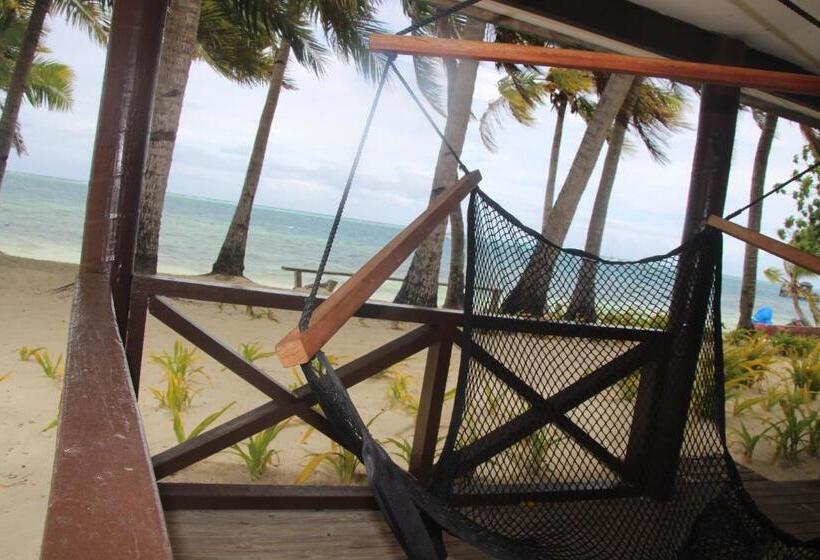 Mana Backpackers And Dive Resort