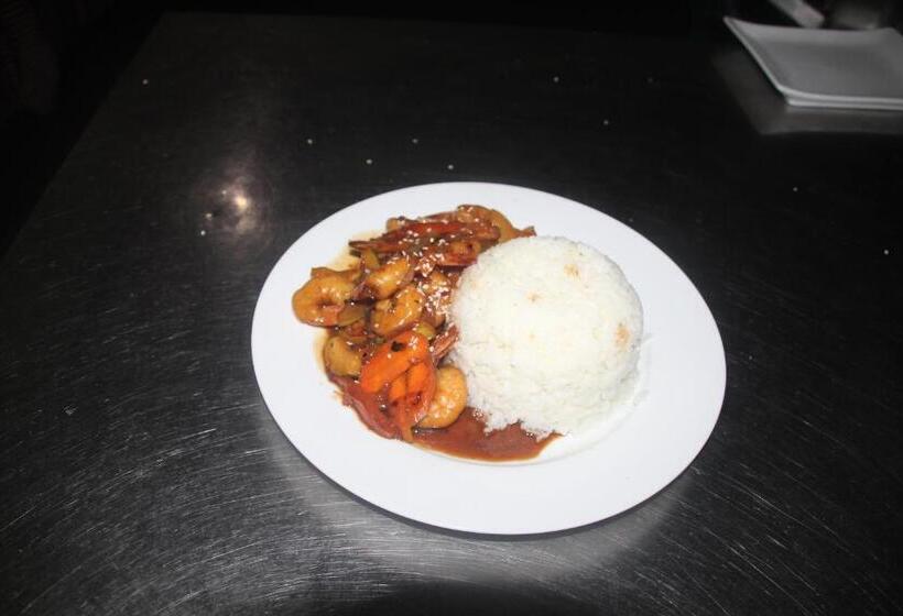 Mana Backpackers And Dive Resort