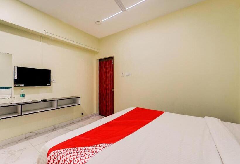 Oyo Flagship Hotel Sanva