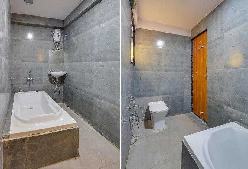 Oyo Hotel Lotus