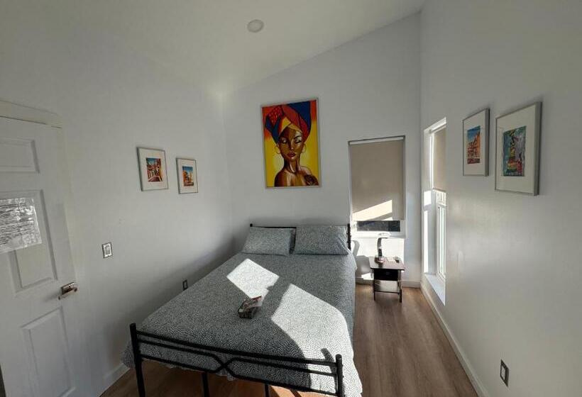 بنسيون Private Room In West Seattle Cartagena Inspired