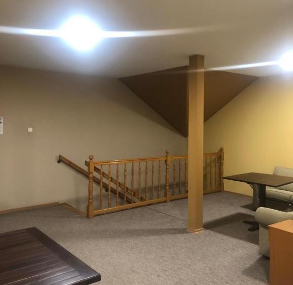 ペンション Haj&tihi Srl