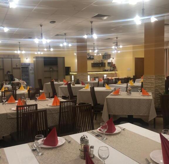 ペンション Haj&tihi Srl