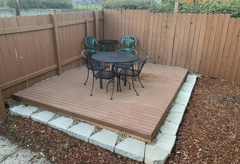 פנסיון Judkins Guesthouse