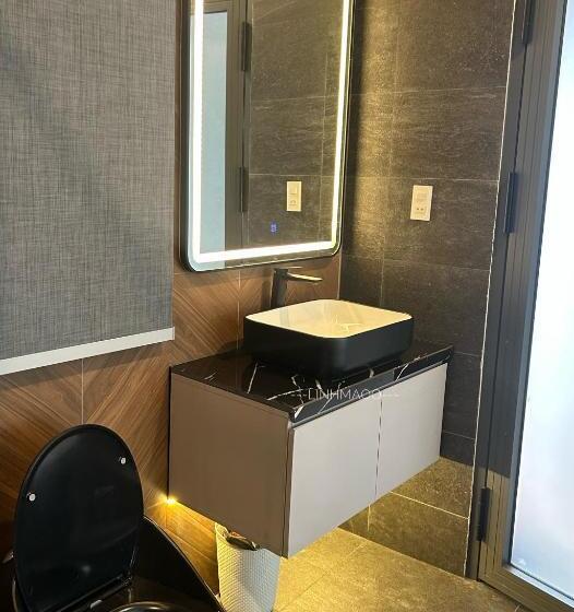 پانسیون Khánh Nguyễn Luxury Apartment, Balcony Street View, Large Bathtub