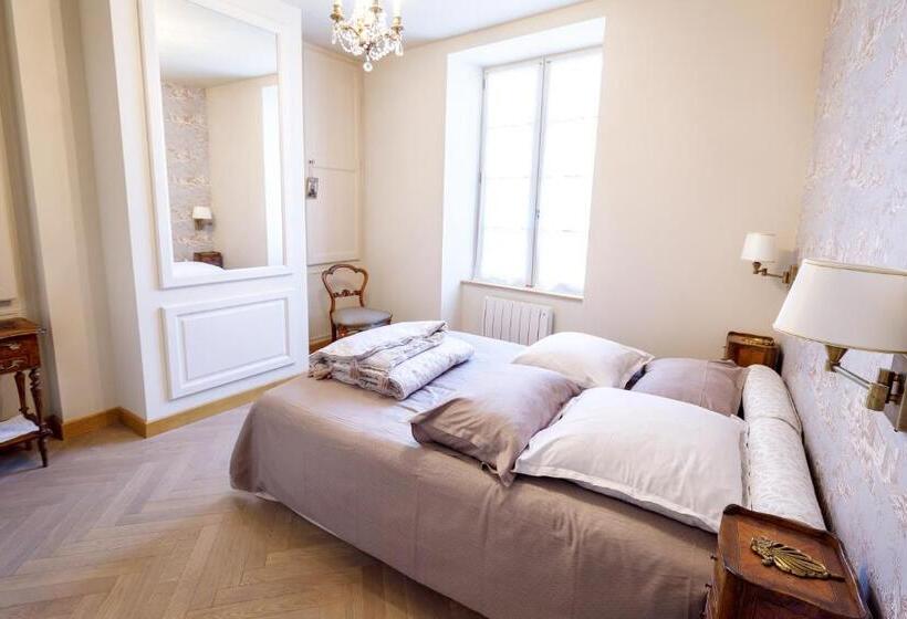 Пансион Madame M S Maison Des Mots