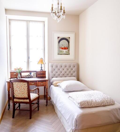 Пансион Madame M S Maison Des Mots