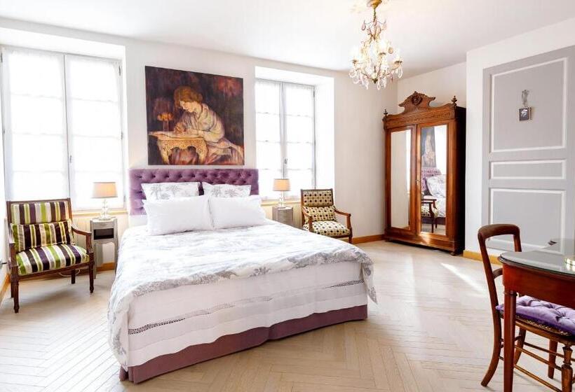 Пансион Madame M S Maison Des Mots