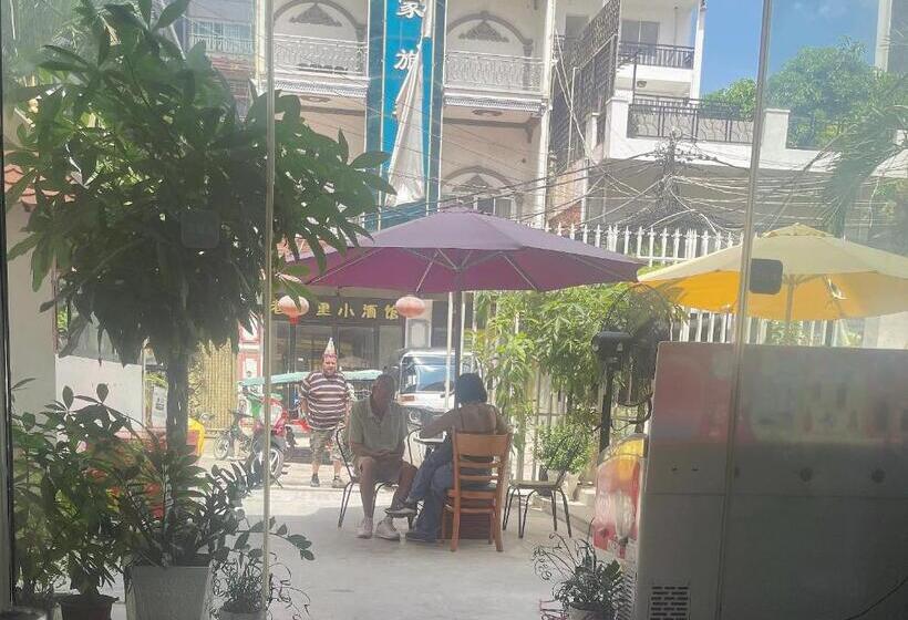 פנסיון Phnom Penh Grand House