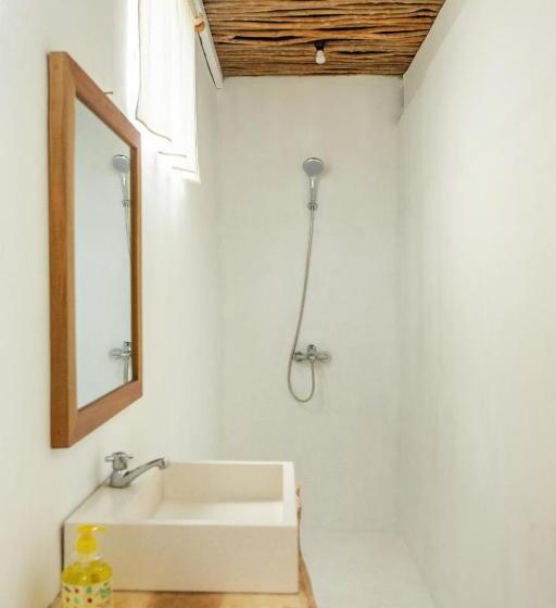 פנסיון Nirvana Villa