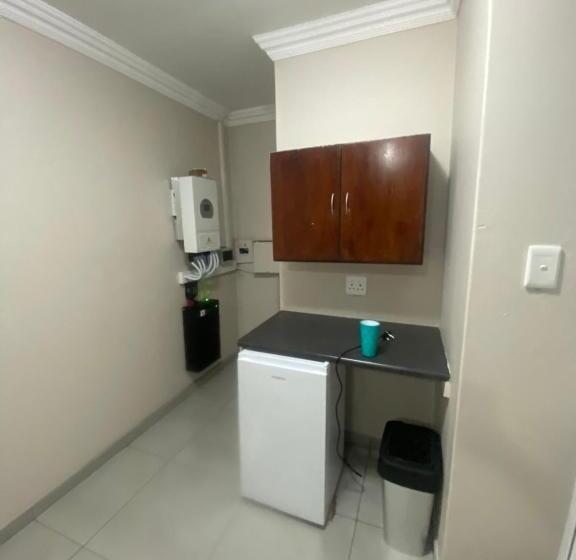 פנסיון Njomsguesthouse