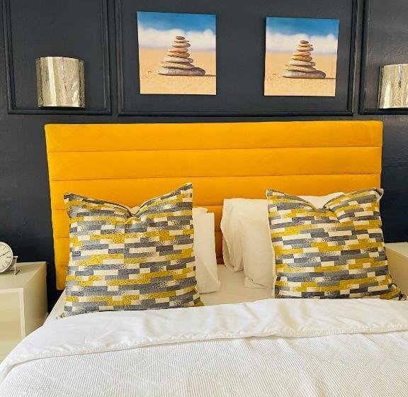 פנסיון Ntsane’ S Exquisite Homes