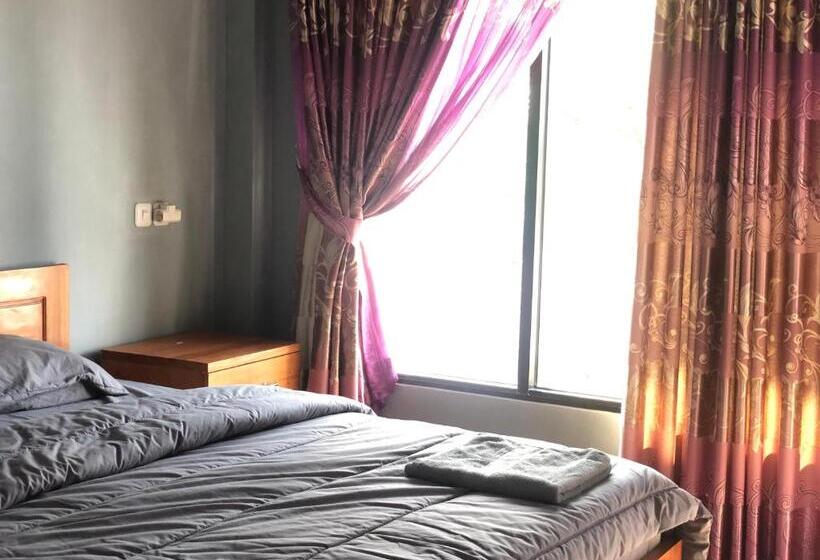 بنسيون Nurbata Holding S Homestay