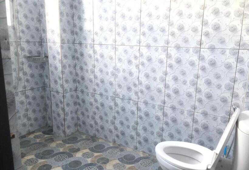 بنسيون Nurbata Holding S Homestay