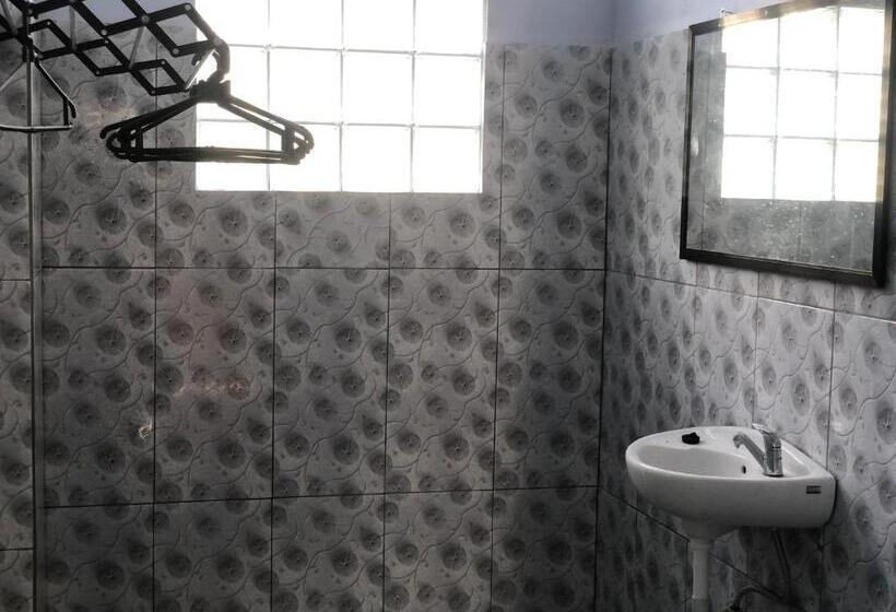 بنسيون Nurbata Holding S Homestay