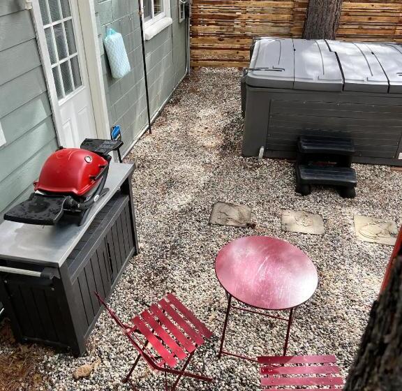 פנסיון Ponderosa Guest Suite