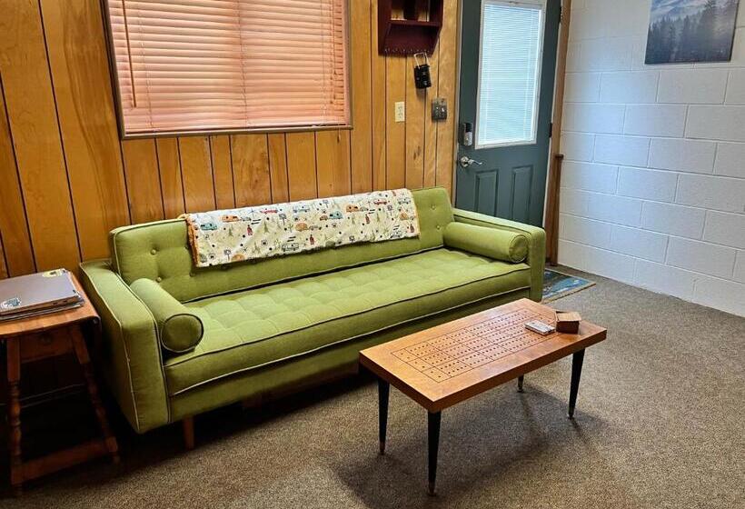 פנסיון Ponderosa Guest Suite