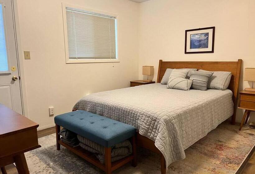 פנסיון Ponderosa Guest Suite