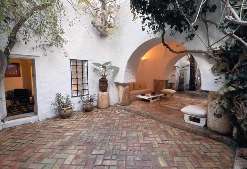 膳宿费 The Cypresses