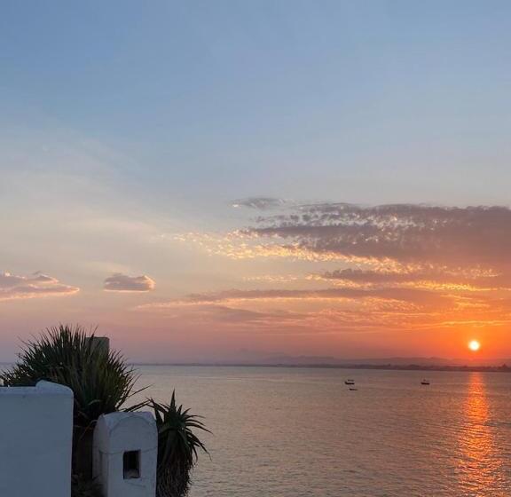 膳宿费 The Cypresses