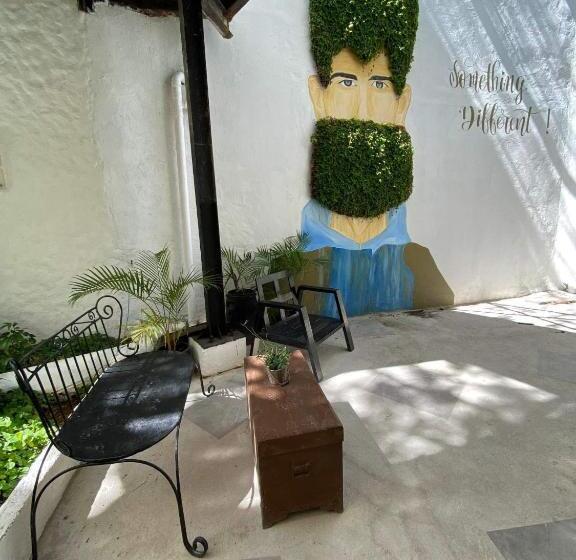 پانسیون Vie La Bella