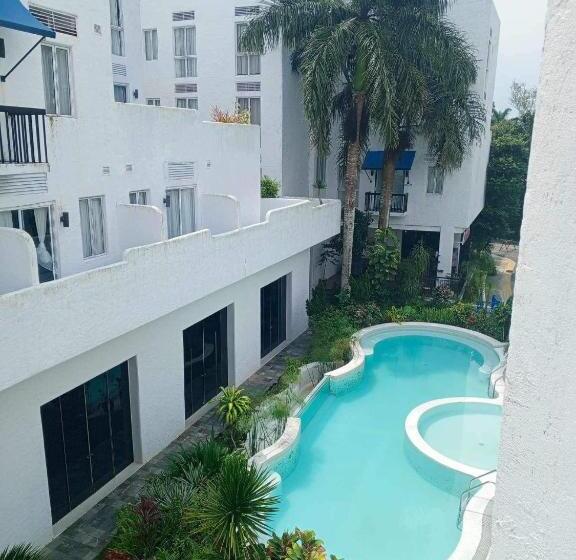 بنسيون Vie La Bella