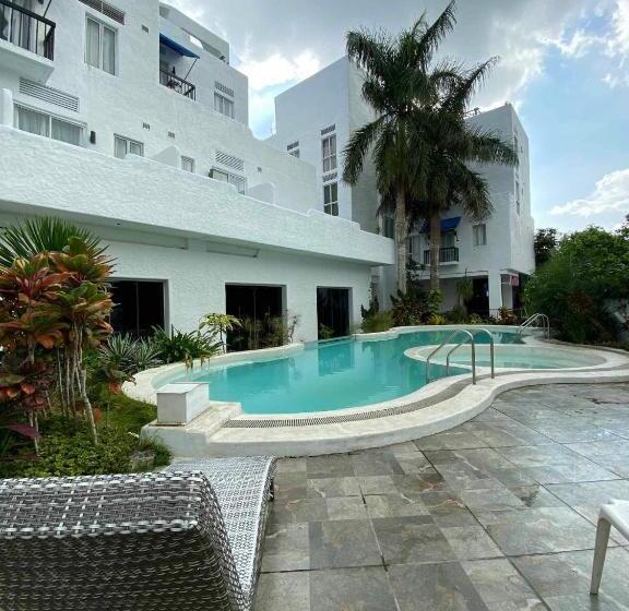 پانسیون Vie La Bella