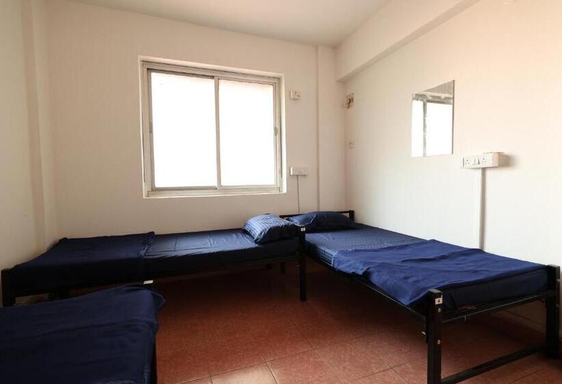 펜션 Wee Care Hostel And Dormitory