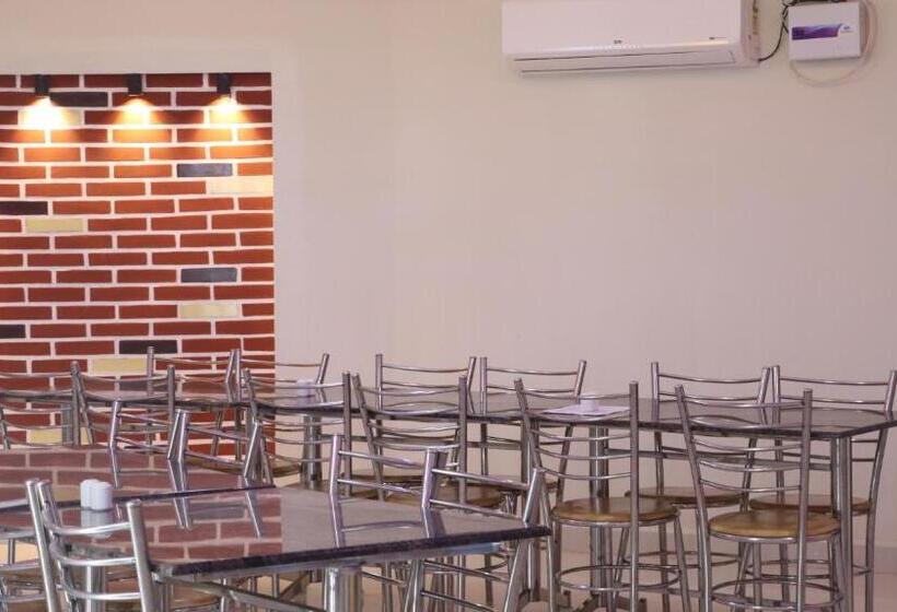 Pradee Queen Resorts