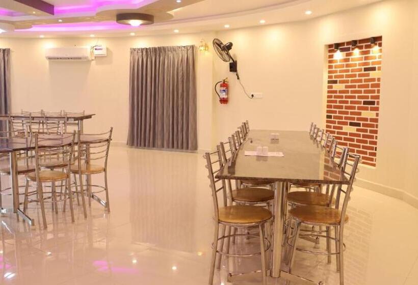 Pradee Queen Resorts