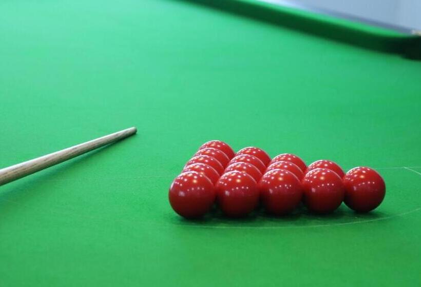 Pradee Queen Resorts