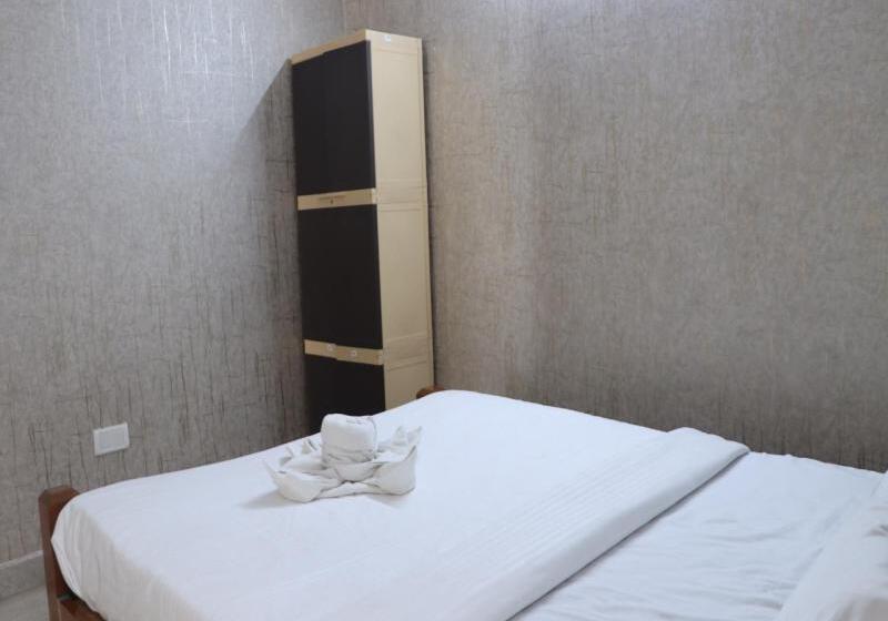 Pradee Queen Resorts