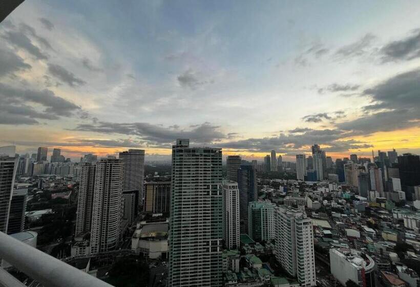 Prime Posh Downtown Condo