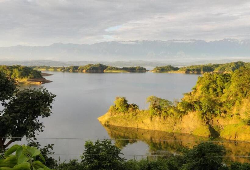 리조트 Campong Nature Retreat