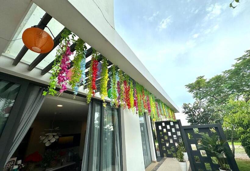 استراحتگاه Flower Villa