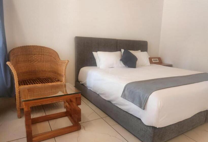 منتجع The Royal Island