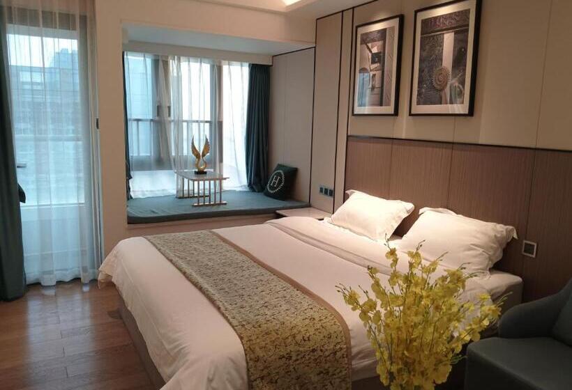 Royal Executive Apartment, Shenzhen World Exhibition & Convention Center, Nearby Shenzhen World Nort