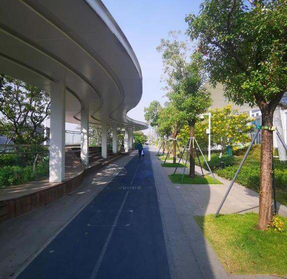 Royal Executive Apartment, Shenzhen World Exhibition & Convention Center, Nearby Shenzhen World Nort