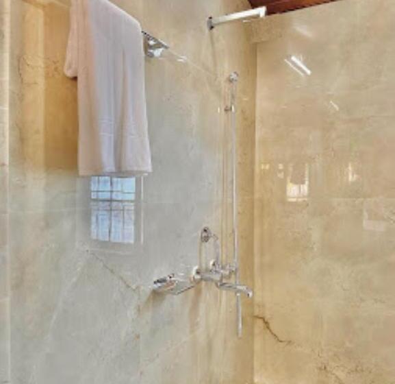 Saral Adventure Resort, Khliehriat